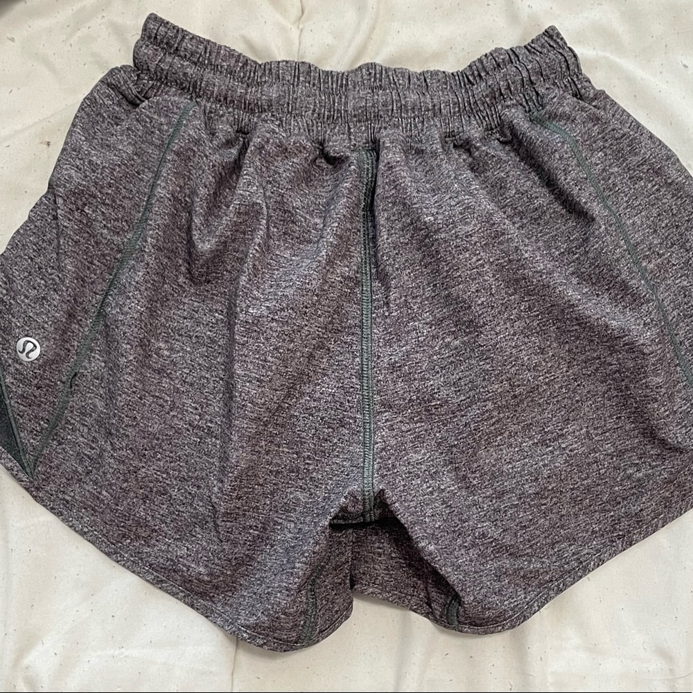Lululemon Hotty Hot shorts